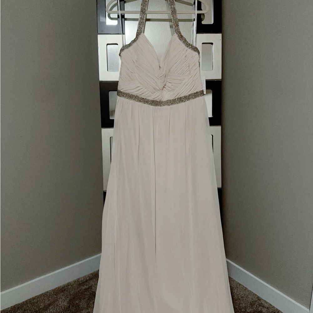 Calvin Klein White Sleeveless Halter Gown